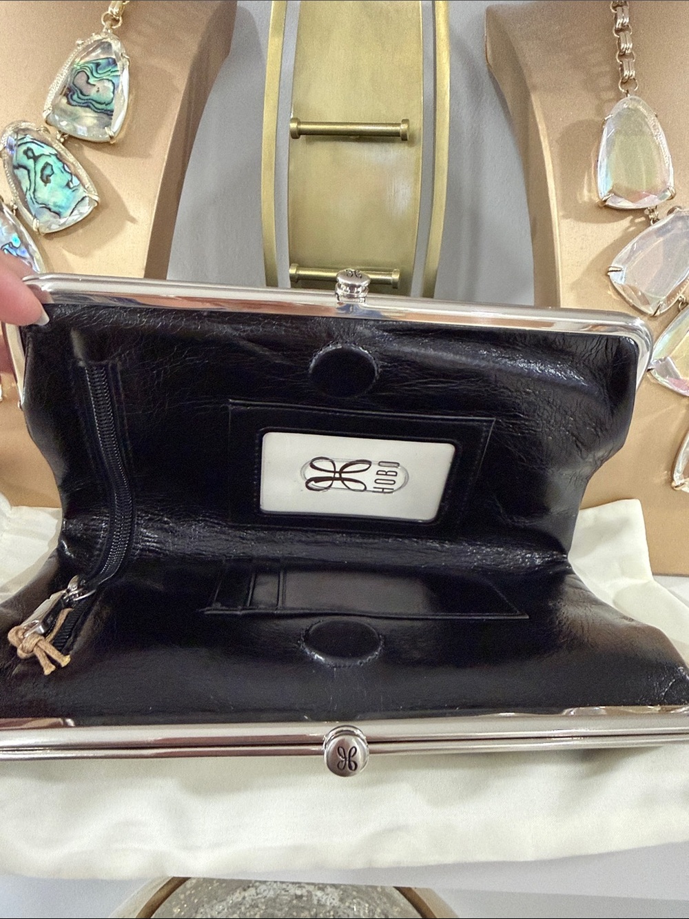 Hobo Lauren Clutch Wallet - New - Picture 5 of 16